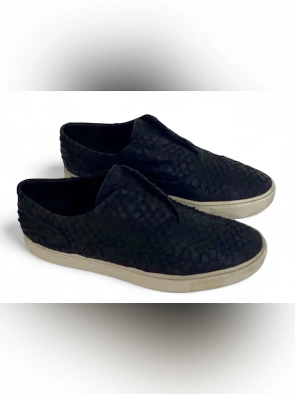 Authentic Vince designer reptile embossed leather platform slip on sneakers 7.5